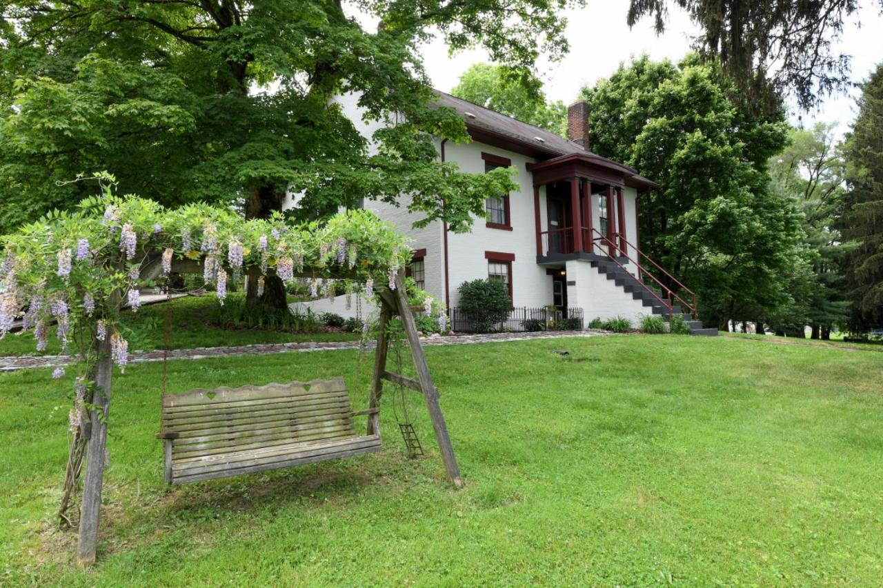 The Pines Of Dresden Bed & Breakfast Exterior foto