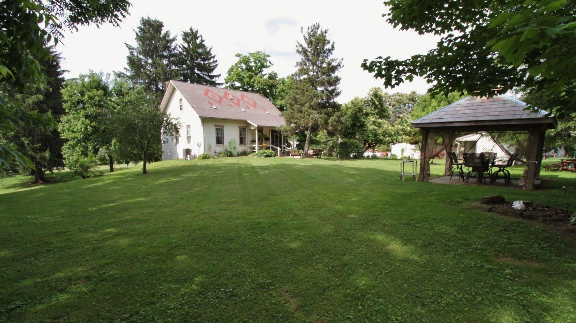 The Pines Of Dresden Bed & Breakfast Exterior foto