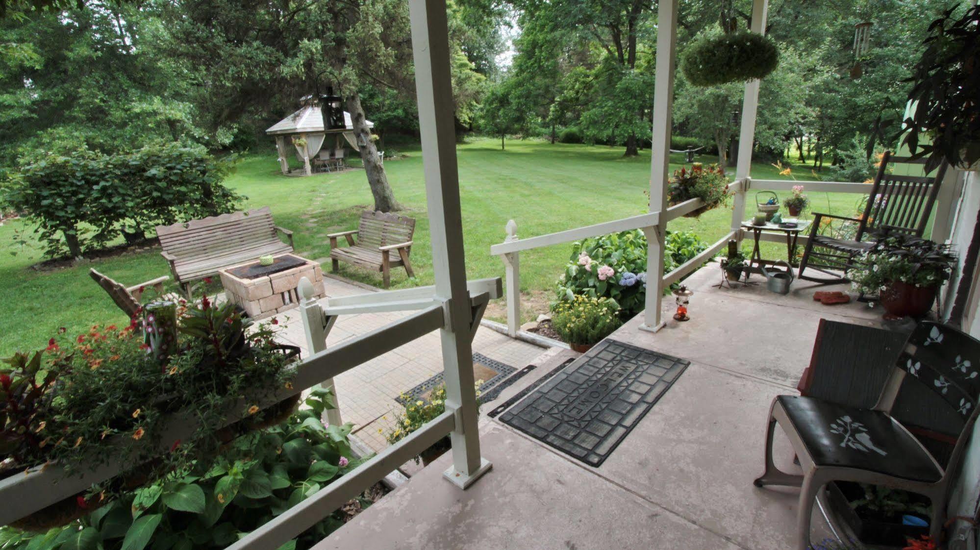 The Pines Of Dresden Bed & Breakfast Exterior foto